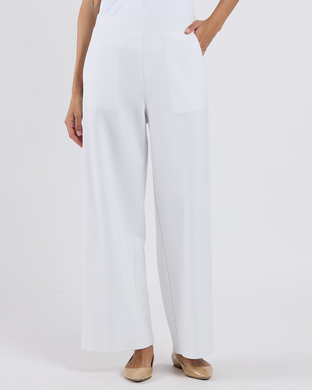 Nicolette Pant - Jude Ponte