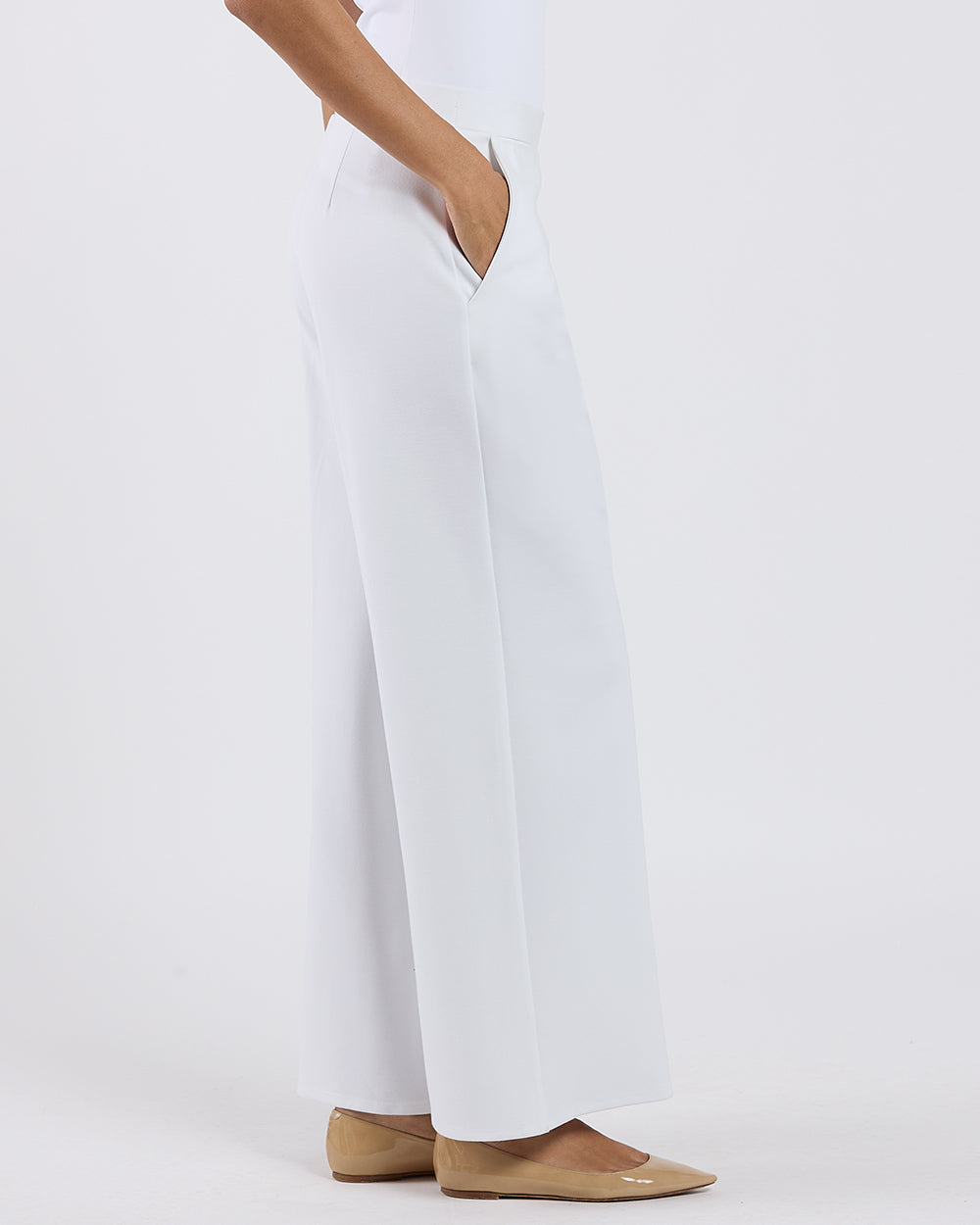 Nicolette Pant - Jude Ponte