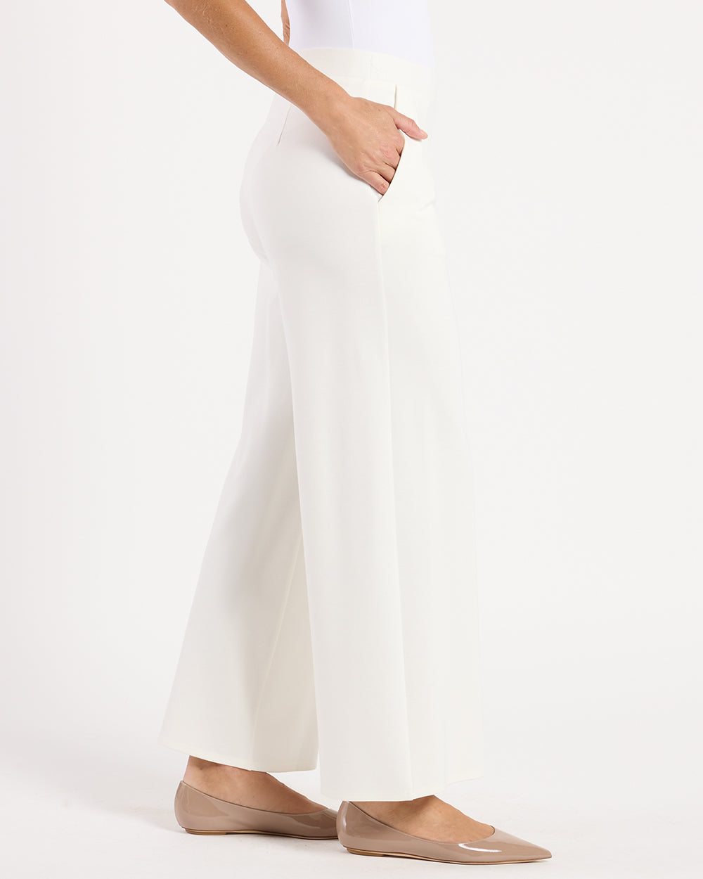 Nicolette Pant - Jude Ponte