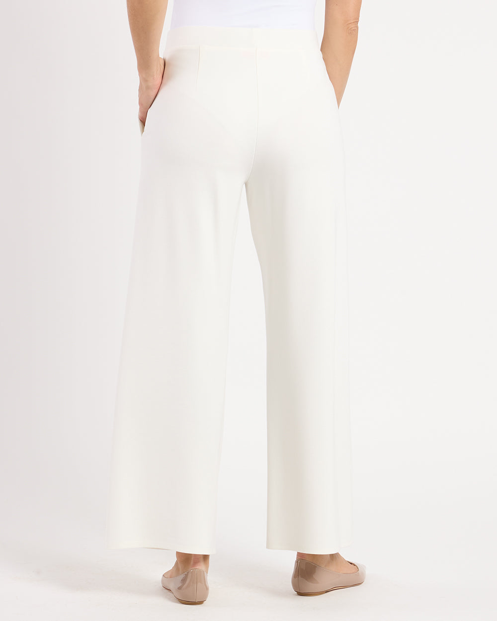 Nicolette Pant - Jude Ponte