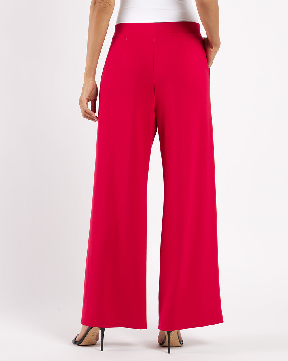 Nicolette Pant - Jude Ponte